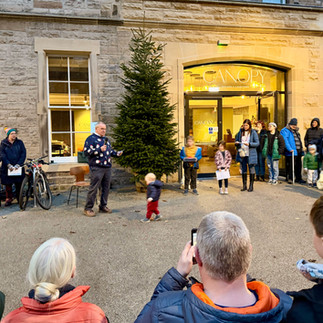 Peter Heatly at SSCB Tree of Light