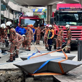 Masjid India’s Sinkhole Swallows a Woman