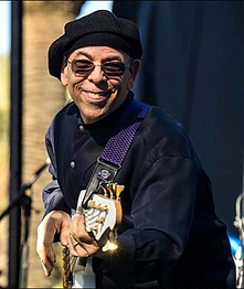 Mahlon Hawk on Bass