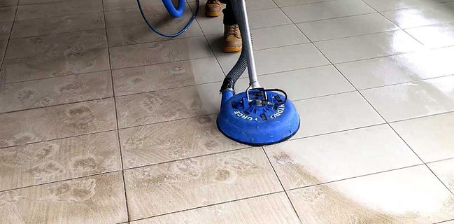 66426c5ea23c8b07e8c25a6e_Tile-and-grout-cleaning-Miami-FL-High-Gloss-Restoration-1080x675.