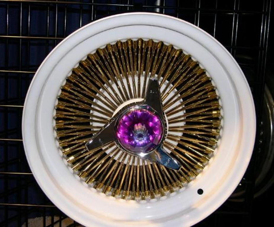 Powder Coated, Gold Plated and Engraved Wire Wheels