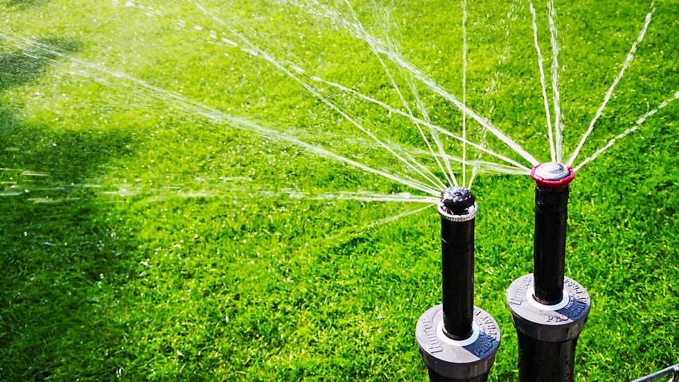 Profisysteme von Hunter und Rainbird erreichen alle Gartenecken perfekt zwischen Schwechat, Wien und Mödling