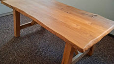 Esstisch massiv Holz
Eichentisch