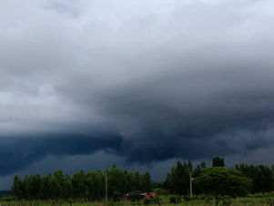 Frente fria deve amenizar calor em Goiás