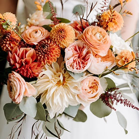 Fall colored wedding bouquet