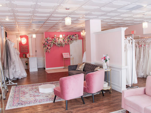 5 Essential Tips for Wedding Dress Shopping