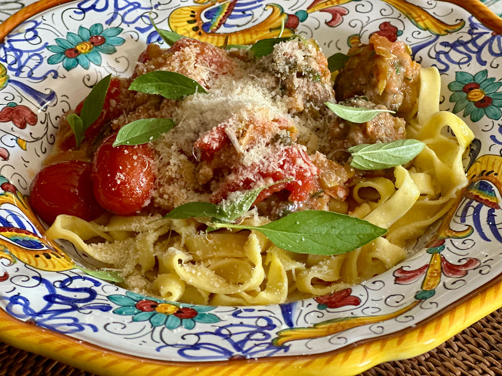 SUMMER PASTA WITH ZUCCHINI SAUCE AND TINY MEATBALLS