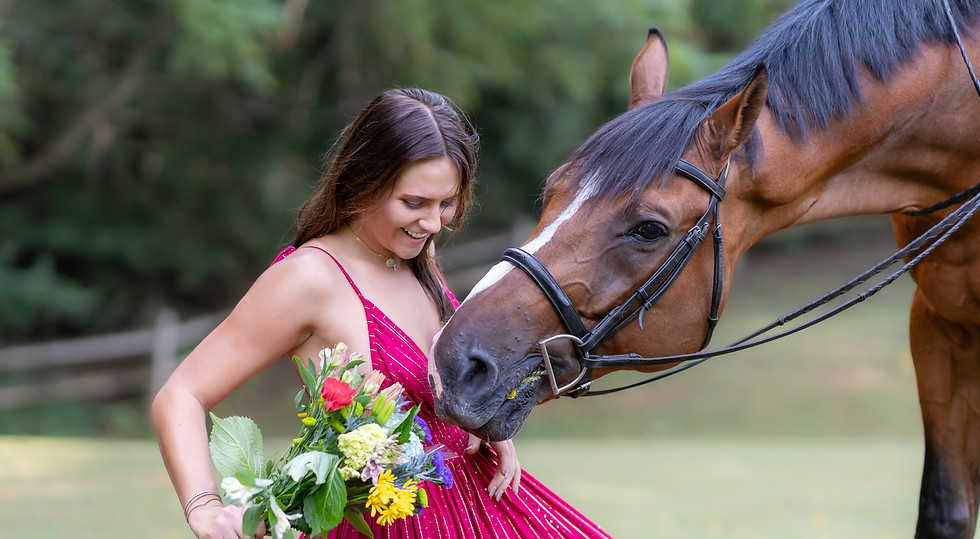 Senior Teen Girl Horse Flowers Mooresville