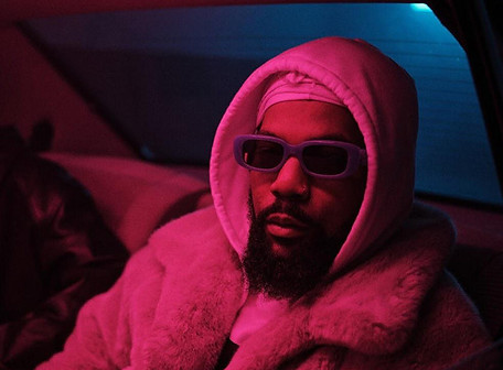 Phantom Steeze_edited.jpg