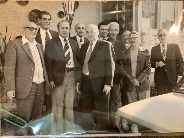 Zalman with Government Officials