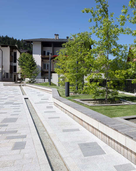 Schlossplatz_Fügen_06_by-Philipp Huber.jpg