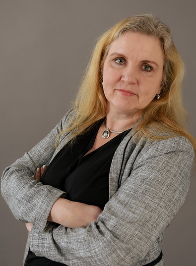 Anja Jabareen Expertin für Finanzen freundlich vertrauen schenken finanzielle Sicherheit