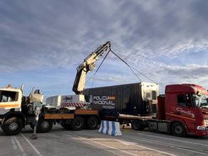 Valenciaport launches its border security project with the installation of a container for control equipment