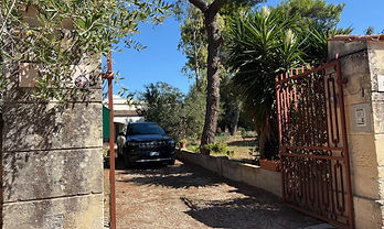 Villa indipendente periferia, Lecce