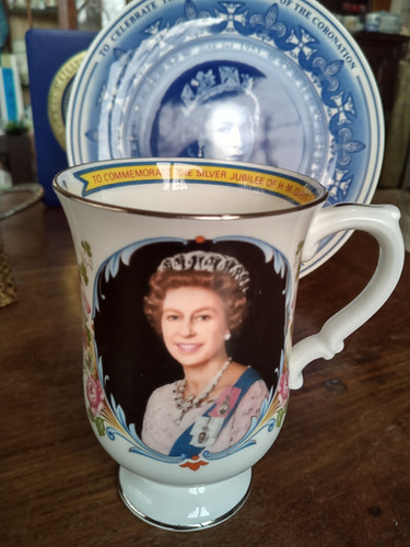 エリザベス女王マグカップ | Antique Melford