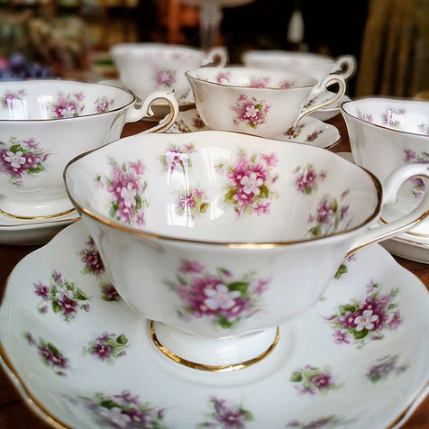 色絵古伊万里蓋付き茶碗2個セット | Antique Melford