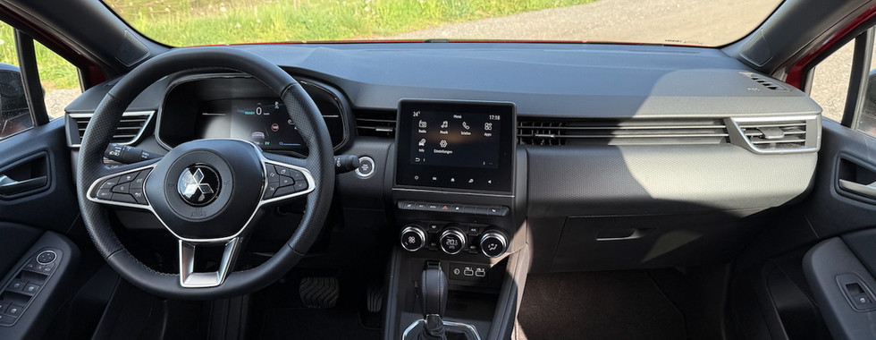 Mitsubishi Colt - Cockpit