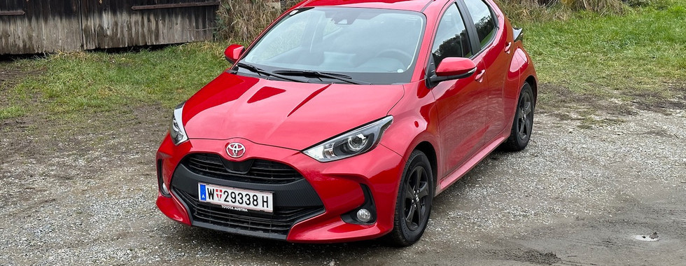 Toyota Yaris Active – Front