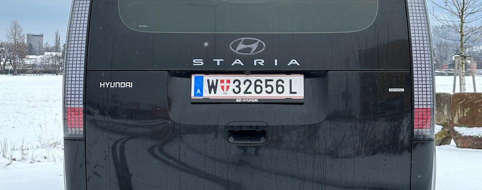 Hyundai Staria Bus – Heckansicht