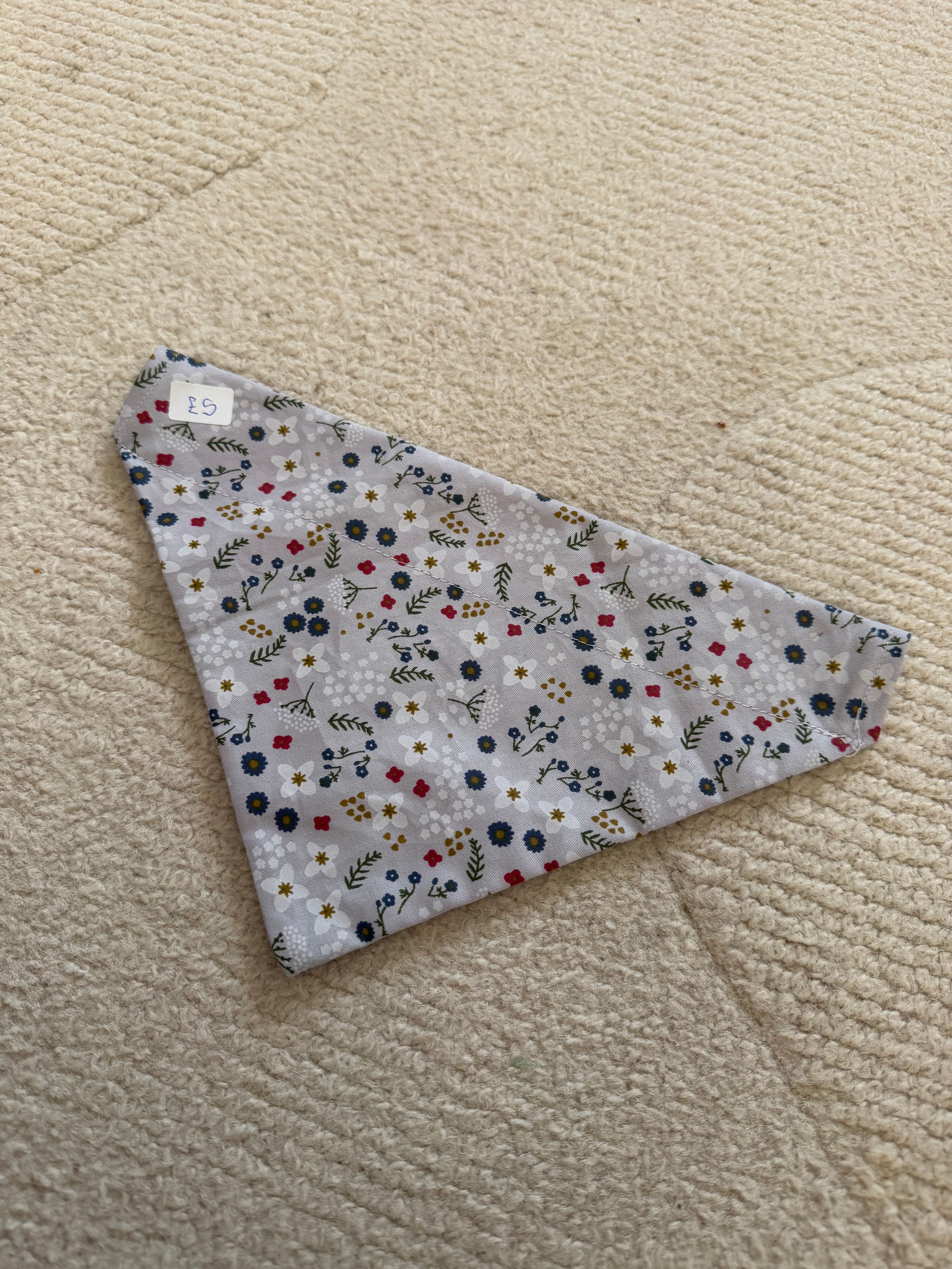 Grey floral dog bandana (medium)