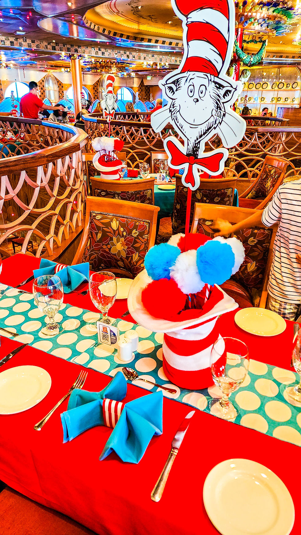 Cat in the Hat Table Decorations