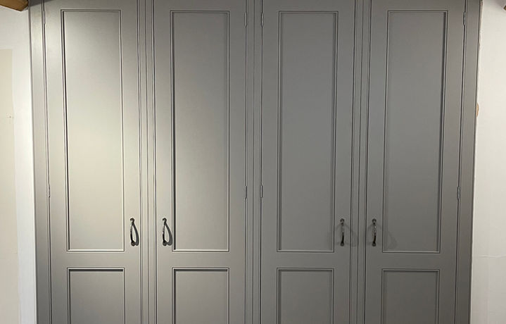 Custom wardrobe unit