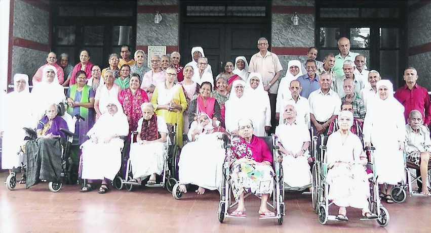 big family - Mangalore_edited.jpg