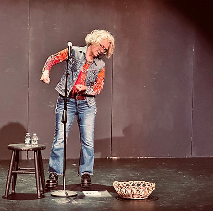 Brice StorySlam Ray posture.jpg