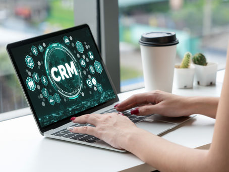 Marketing de relacionamento: criando laços com o cliente.