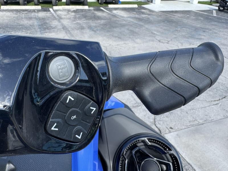 Miniature : 2025 Sea-Doo Wake Pro 230