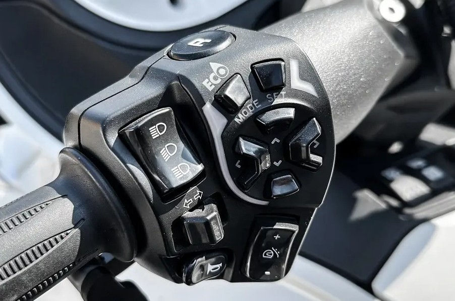 Miniature : 2017 Can-Am Spyder RT Limited