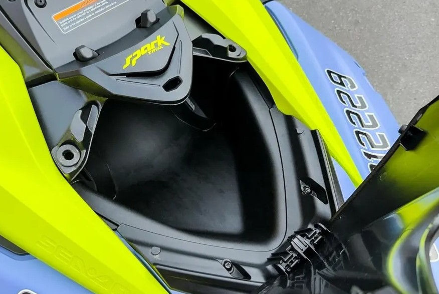 Thumbnail: 2024 Sea-Doo Spark Trixx 1UP