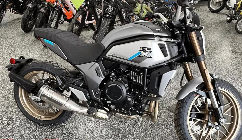Thumbnail: 2023 CFMOTO 700 CL-X Heritage