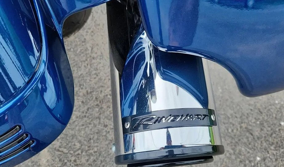 Thumbnail: 2022 Harley-Davidson FLTRXS Road Glide