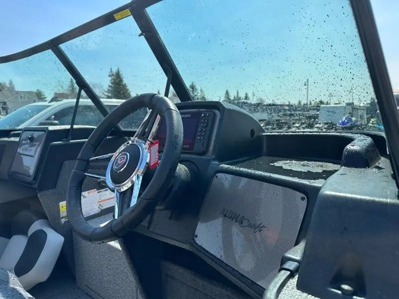 Miniature : 2023 Alumacraft Trophy 185 Sport