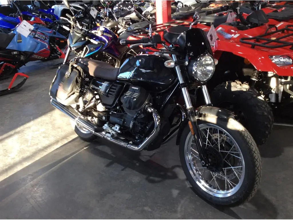 2019 Moto Guzzi V7 Special