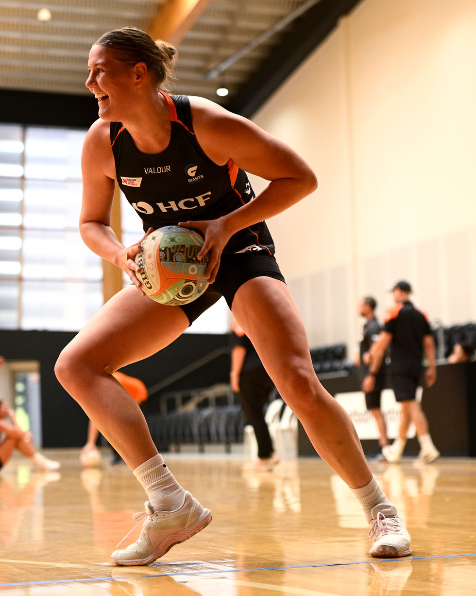 Professional netball player in action