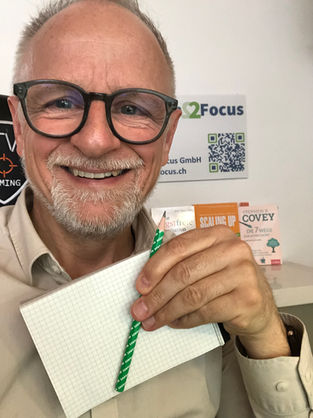 Was Notizblock und Bleistift mit deinem Schlaf zu tun haben