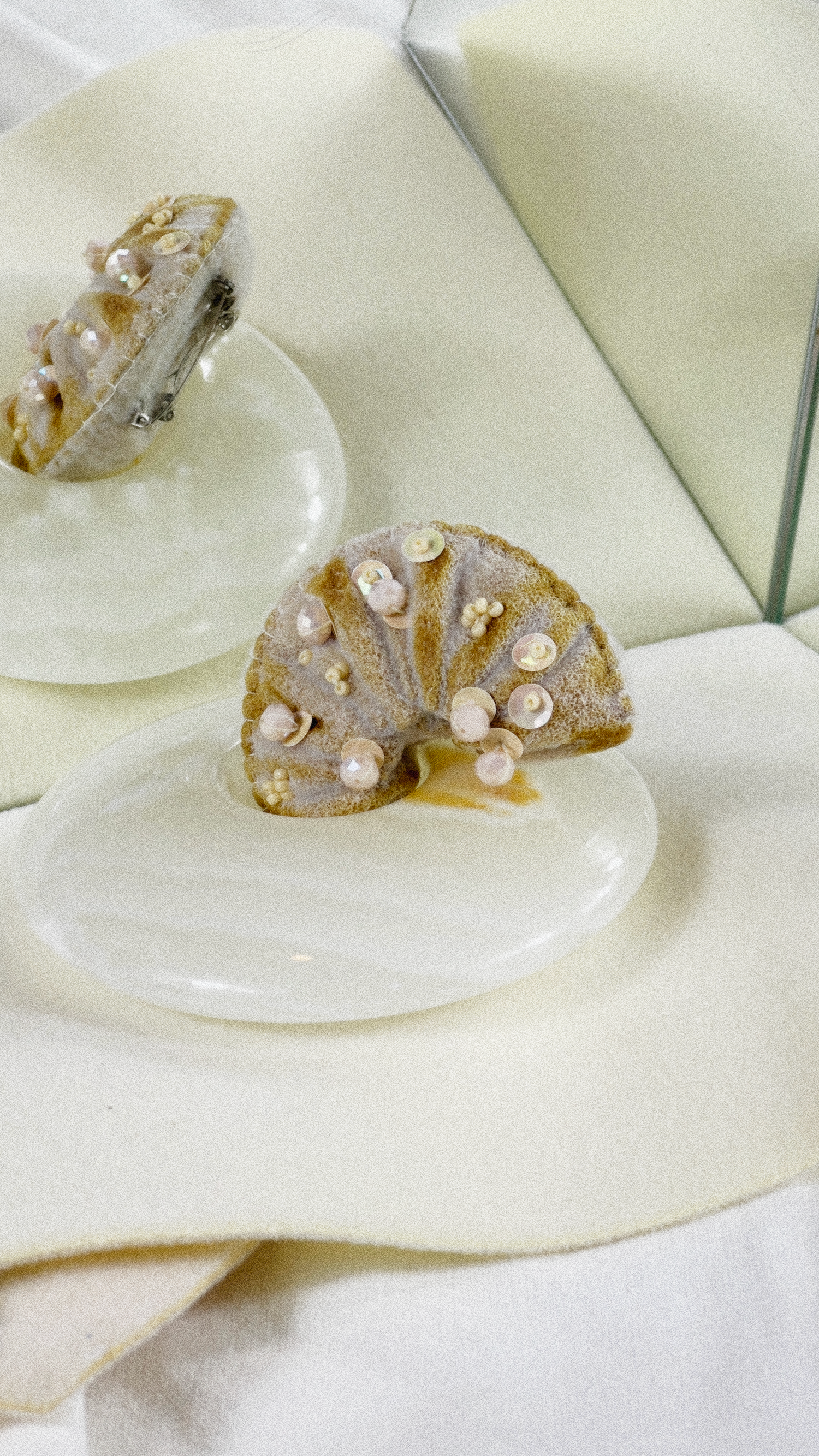 Seared Dumpling Brooch Barrette