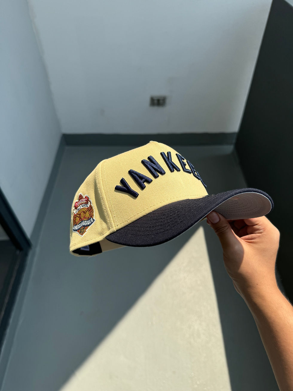 Miniatura: Beige con azul marino letras en grande, Yankees 1927 WS