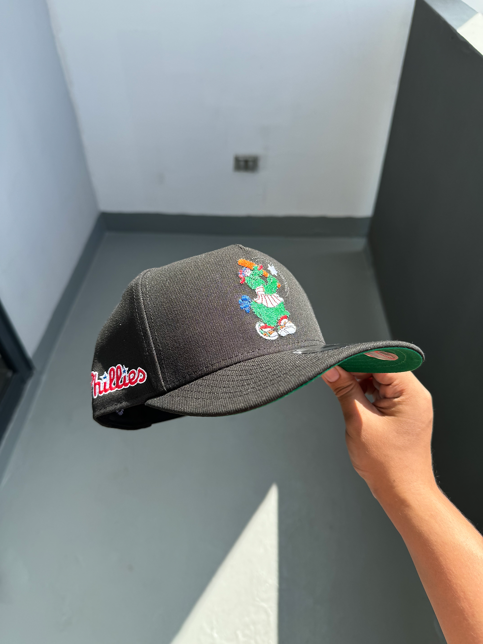 Miniatura: Negra con mascota en la corona, Phillies parche del equipo