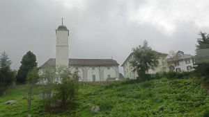 Eine der zig katholischen Kirchen zwischen Andermatt und Brig.