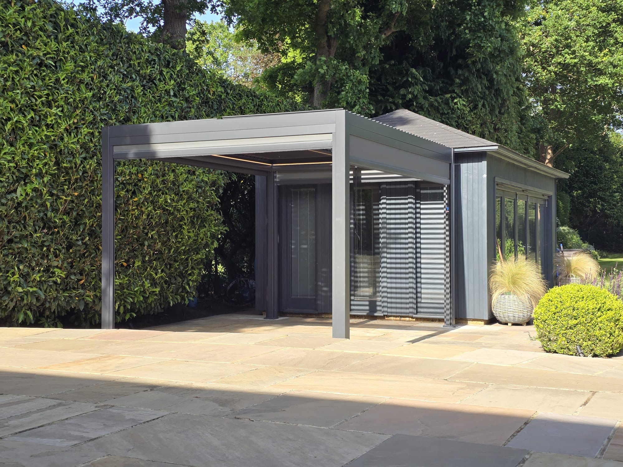 Nexus Solar 3x4m Pergola Bundle = Includes 4 Screens