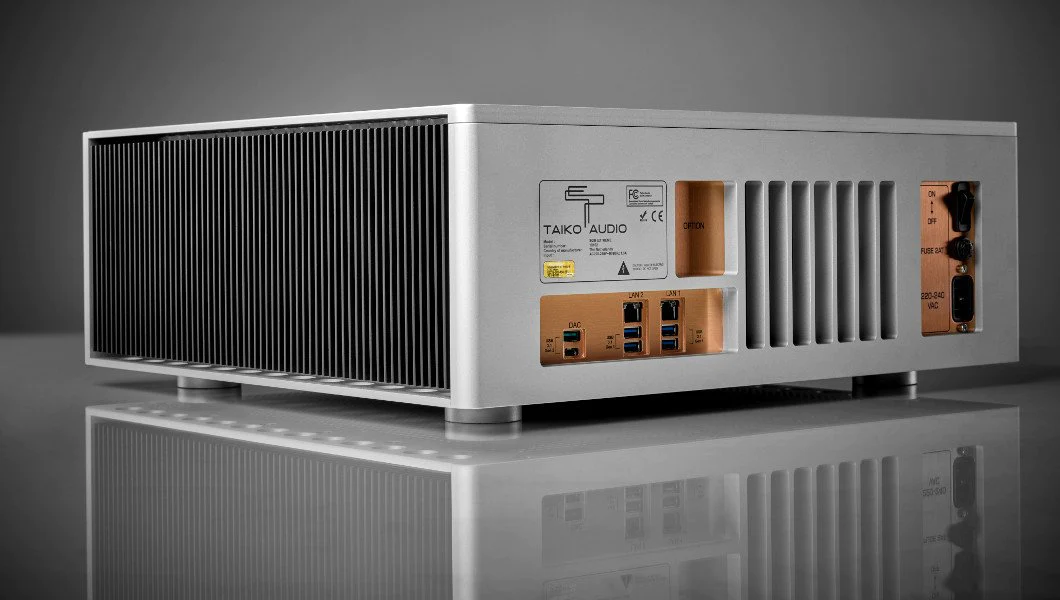 TAIKO Extreme server rear silver