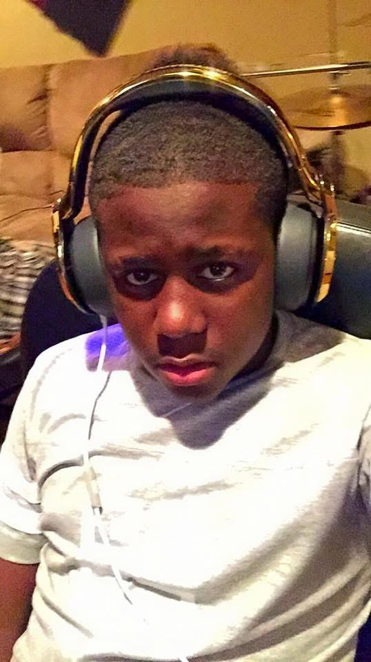 Trae Da Kidd con audífonos, en una imagen de sus primeros años