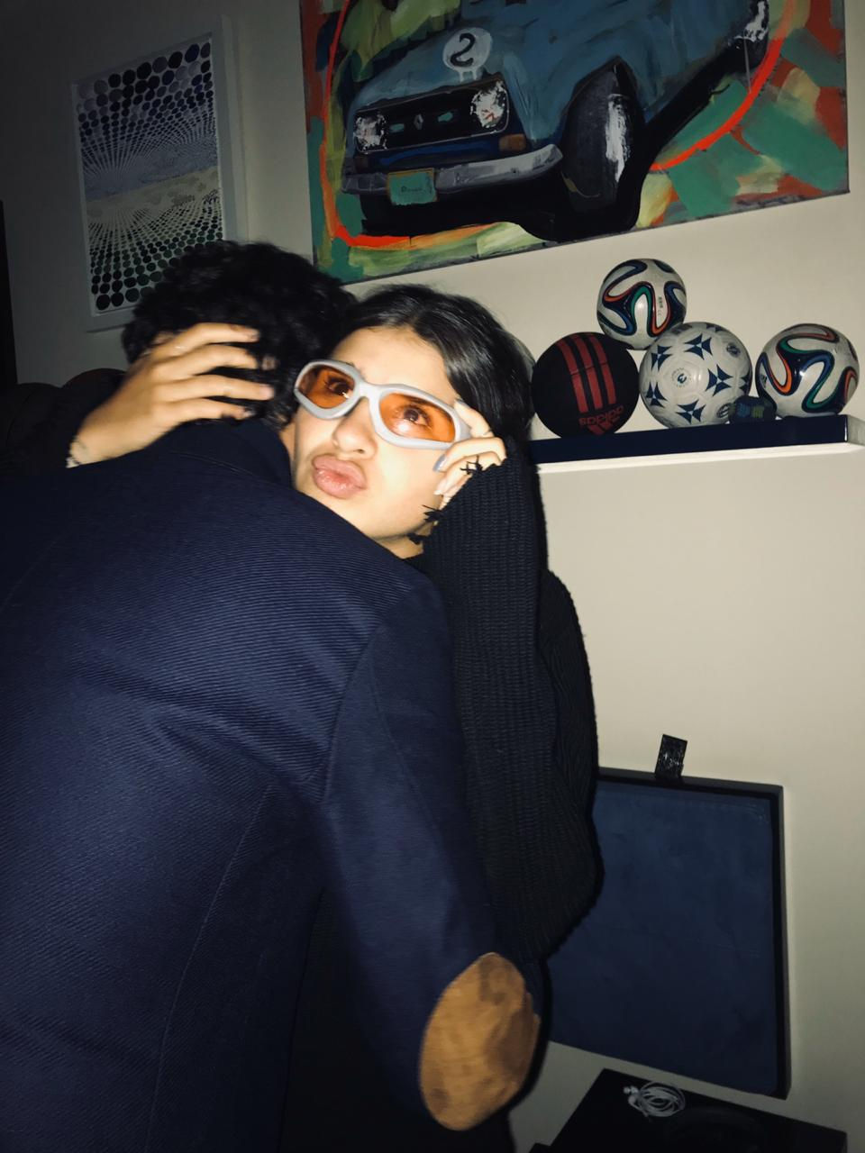 sobre el abrazo que mando hoy