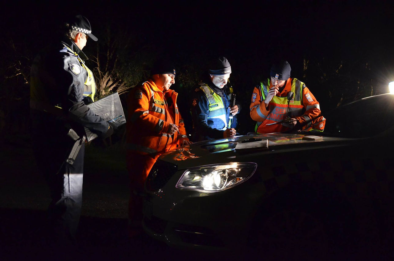 VICPOL & SES search and rescue.jpg