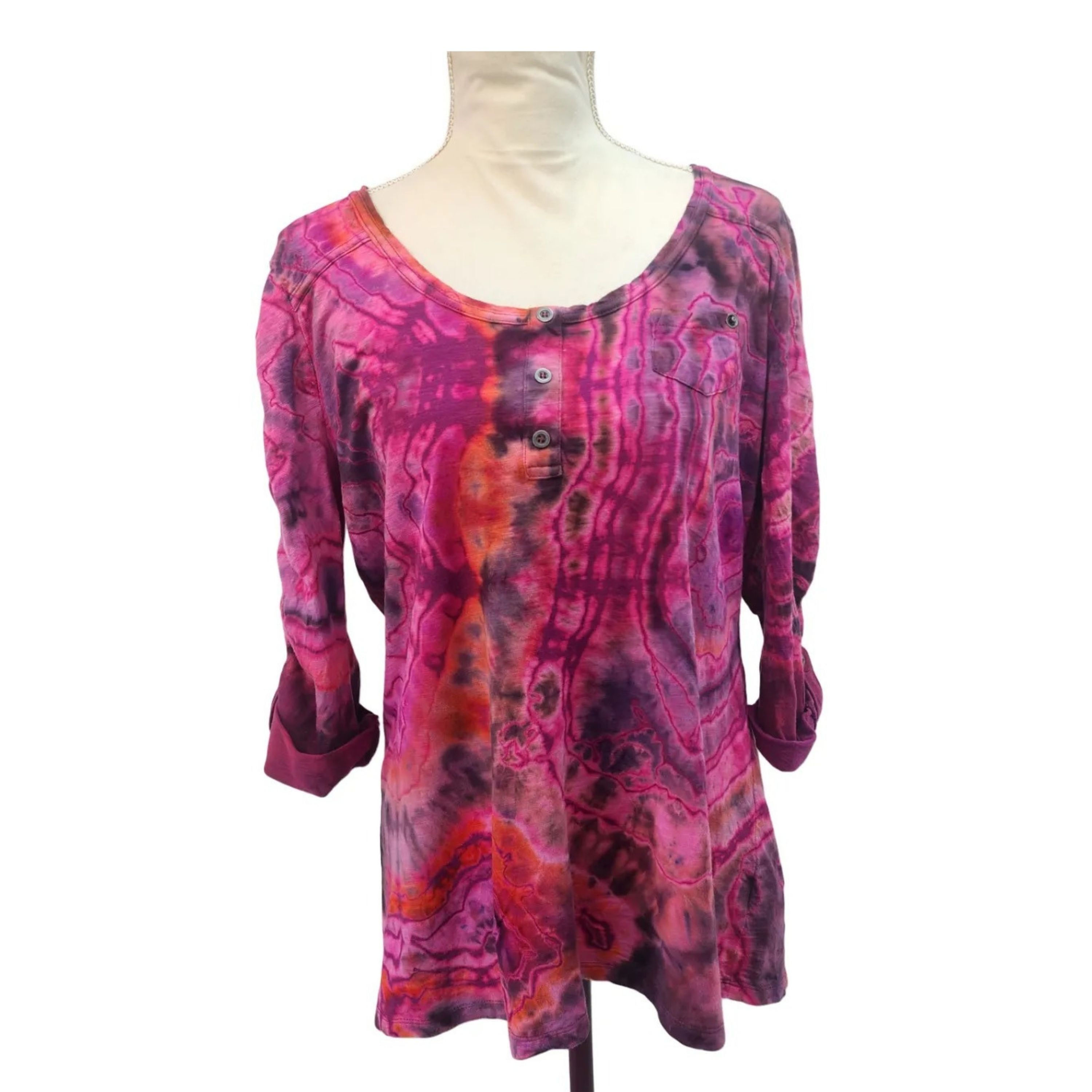 Front view of OOAK reworked pink and plum geode reverse tie-dye Henley top on a mannequin.