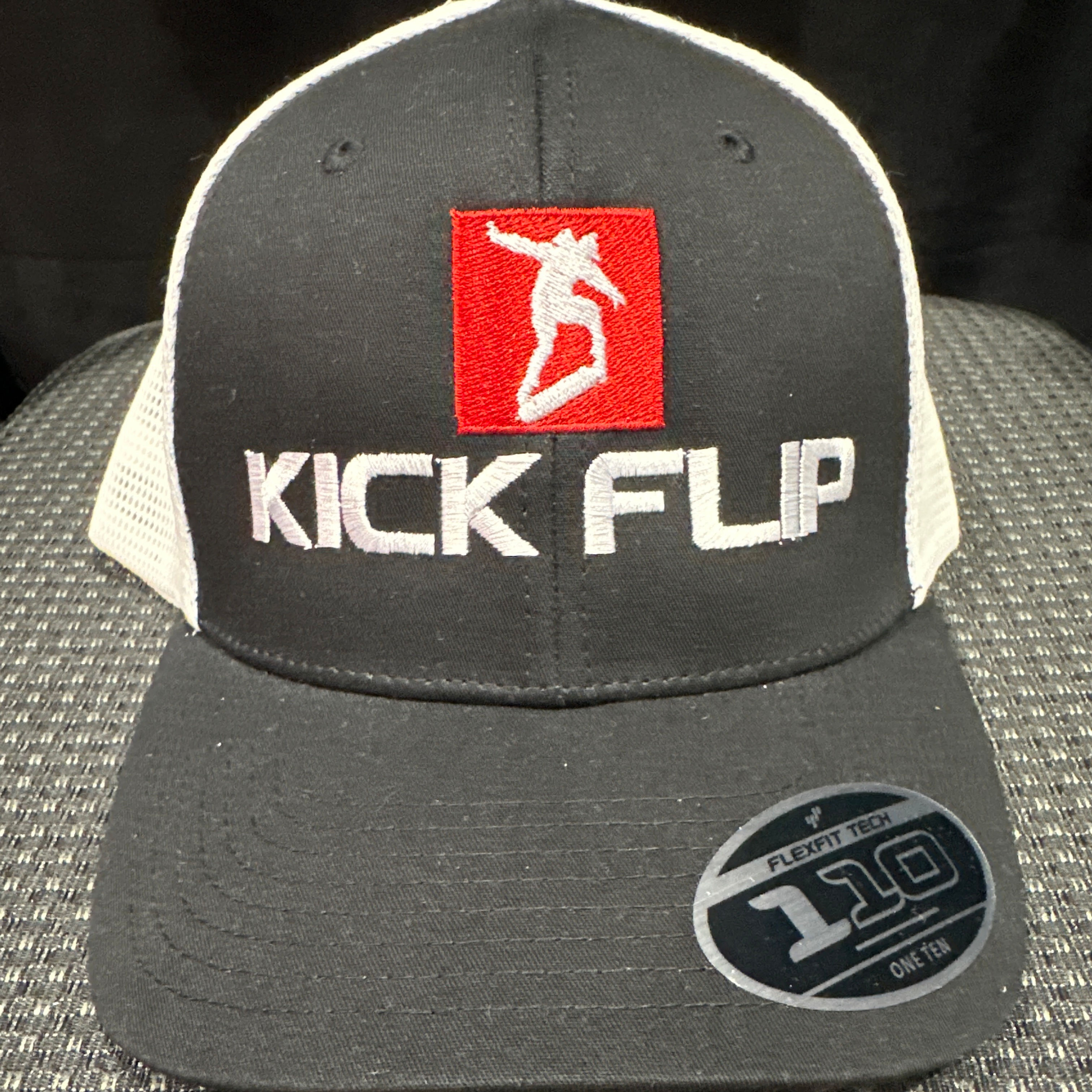 KICK FLIP® - Adjustable Snap Back