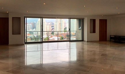 Las Nubes Sala 1.jpg